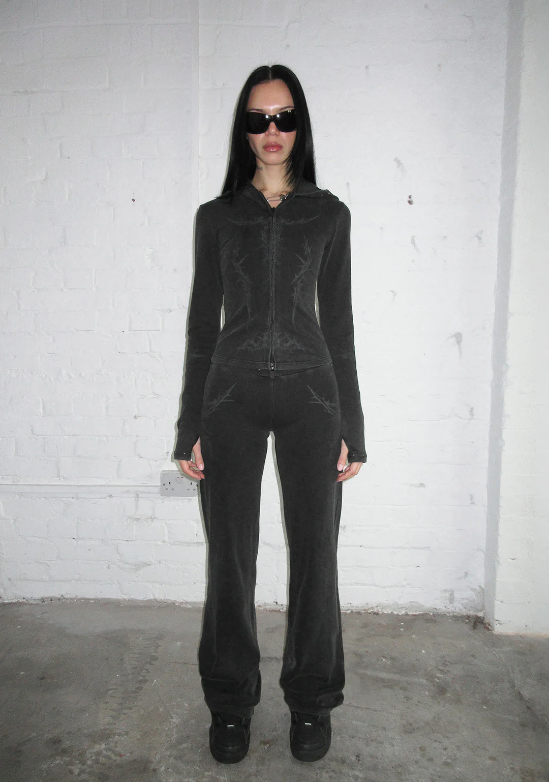 CURSE SCULPT STRETCH ZIP HOODIE WASHED CHARCOAL - Image 4