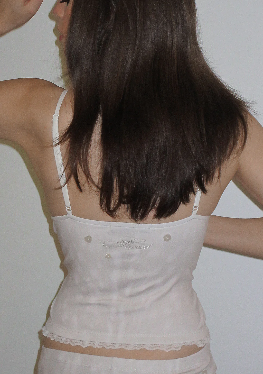 FAWN FITTED CAMI TOP OFF WHITE - Image 4